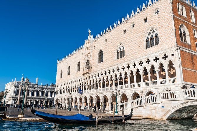 Venice: Doge’s Palace Prisons & Secret Itineraries Guided Tour - Public rooms and big art: seeing what most people skip