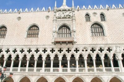 Venice: Doge's Palace Reserved Entry Ticket - First Impressions Inside: Architecture That Guides Your Eyes