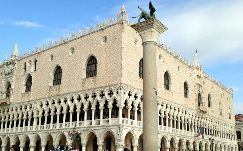 Venice: Doge's Palace & Saint Mark's Small Group Tour - St Mark’s Square meet-up and getting inside faster than the crowd