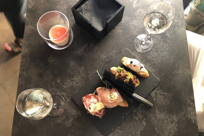 Venice Food Tour with 6+ Tastings with Cicchetti, Spritz & More - Cicchetti and bacari: what you’ll eat (and how it all fits together)