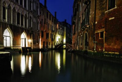 Venice: Ghost Tour to Rialto and San Marco Square - Meeting Point at Alilaguna: Where to Start Without Stress