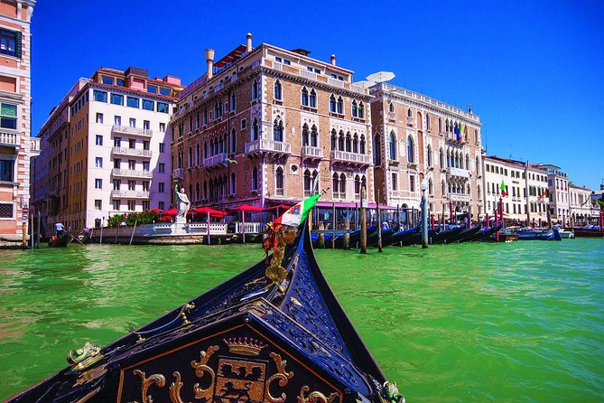 Venice Gondola Experience - Shared gondola reality: comfort, seating, and the luck-of-the-draw factor
