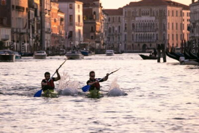 Venice: Guided Canal Kayak Tour at Day, Night, or Sunset - Day, Night, or Sunset: How the Timing Changes Your Venice
