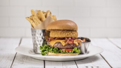 Venice: Hard Rock Cafe with Set Menu for Lunch or Dinner - Gold menu vs Diamond menu: which set is better value