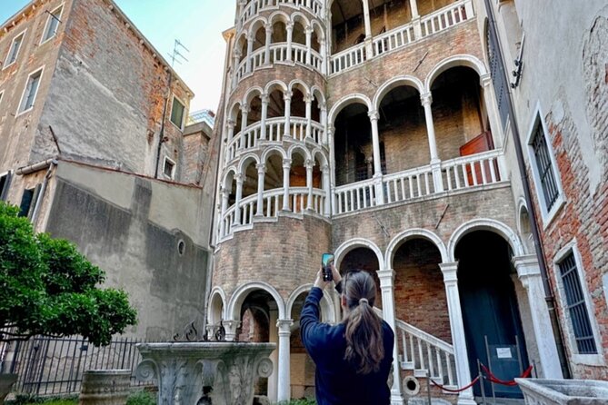 Venice in A Day: St Mark's Basilica, Doge's Palace & Gondola Ride - Gondola ride on the Grand Canal: the 30 minutes that feel like a reset