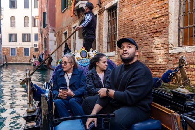 Venice in A Day: St Mark's Basilica, Doge's Palace & Gondola Ride - Lunch time is yours: how to use 90 minutes well