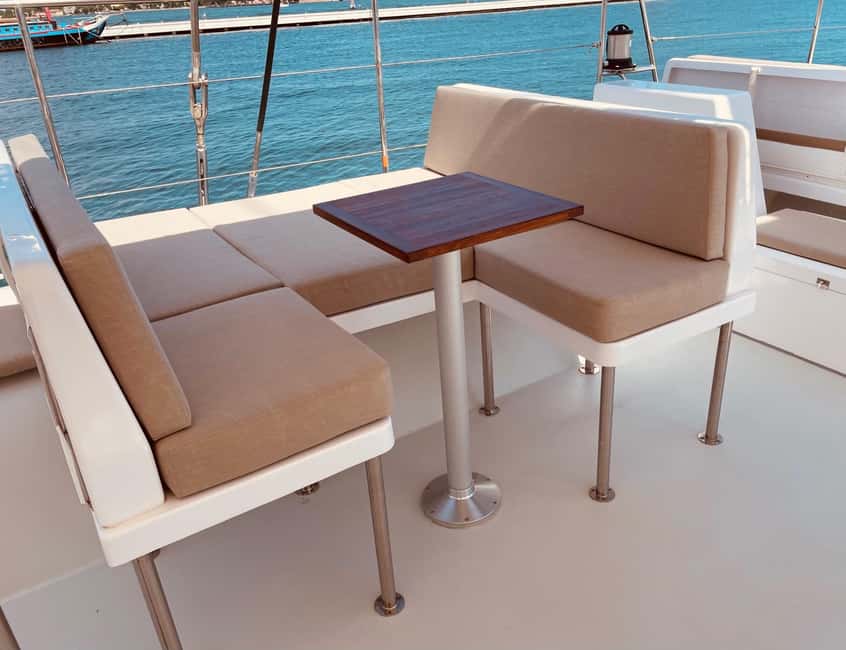 Venice: Lagoon Catamaran Tour with Classical Music & Drinks - Drinks on Board: One Free Choice and a Full Bar Menu