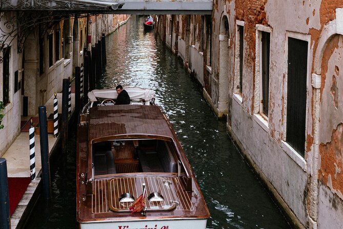 Venice: Marco Polo Airport Private Transfer to Hotel by Car& Boat - Luggage Handling and the Real Venice Bottleneck