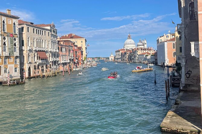 Venice Must See Attractions Walking Tour With A Guide - Cannaregio Quarter Walk: Where You’ll Want to Return Later
