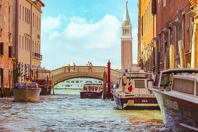 Venice Must See Attractions Walking Tour With A Guide - What the Guide Adds (And Why It Shows in the Details)