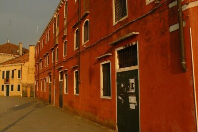 Venice Photography Walking Tour with Private Guide - How the photo teaching actually works: composition, light, and story