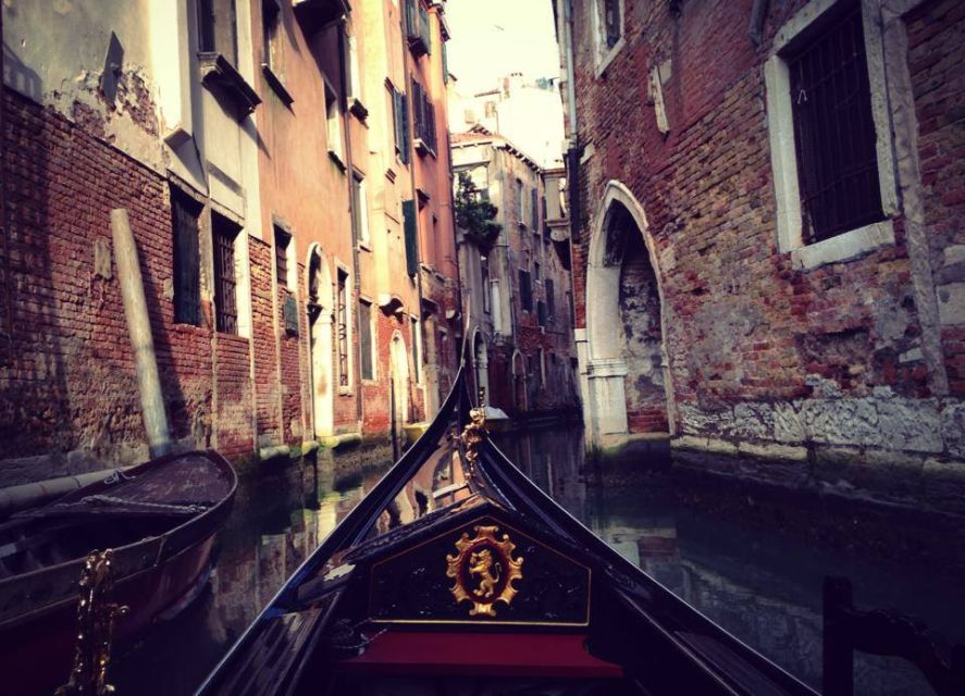 Venice: Private After Dark Tour and Gondola Ride - Key things to know before you go