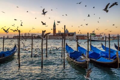 Venice Private Gondola Ride: Explore Hidden Canals and Sights - Picking 30, 60, 90, or 120 Minutes Without Regret