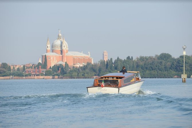 Venice Shared Departure Transfer: Central Venice to Marittima Cruise Port - Where You Meet the Boat: Your Convenient Stop on the Grand Canal