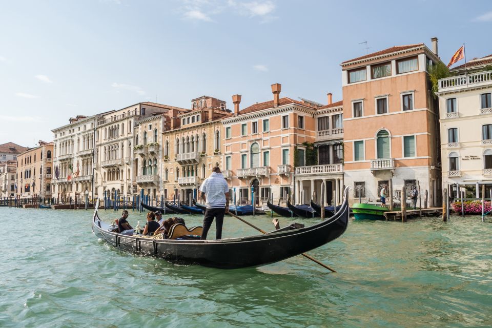 Venice: Shared Gondola Ride Across the Grand Canal - Rialto Bridge and the Landmark Passing: Close Enough to Feel It
