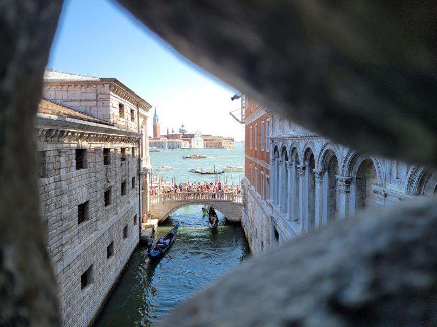 Venice: St Mark's, Doge's Palace, Murano & Burano Day Tour - Who this Venice St Mark’s plus Murano and Burano tour is best for