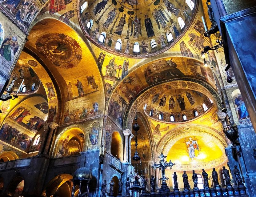 Venice: St. Mark's, Walking Tour and Gondola Combo - Crossing the Water: 30 Minutes by Gondola on Smaller Canals