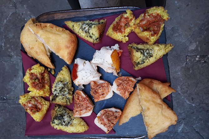 Venice Street Food Tour with Local Guide with Local Food Market Visit - The walk ties food to Venice landmarks (without drowning you in facts)
