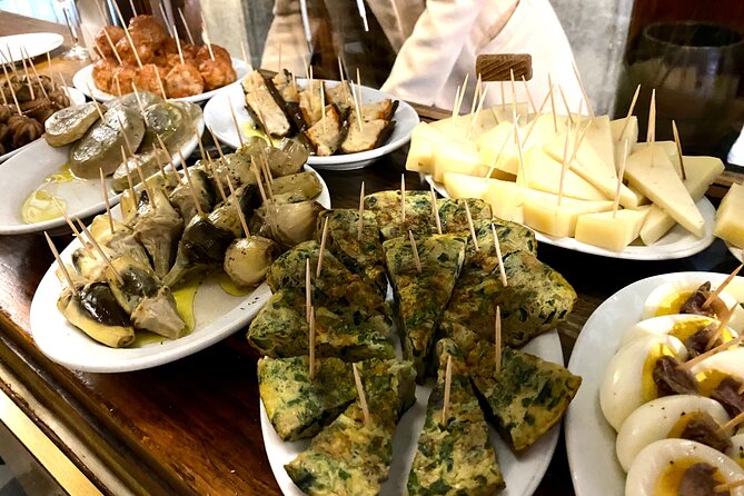 Venice Street Food Tour with Local Guide with Local Food Market Visit - Pace, bathrooms, and who will enjoy this most