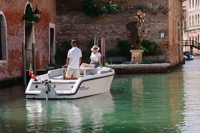 Venice: The Hidden Canals on an Electric Boat - Price and value: what $120.98 buys you in real time