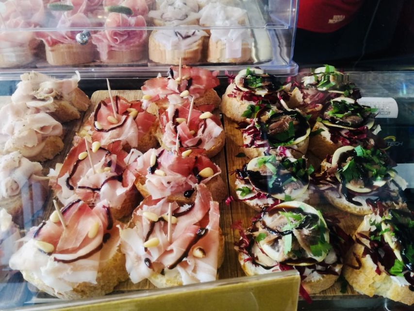 Venice: Venetian Style Carnival Pub Crawl - What Could Go Wrong (and How You Can Avoid It)