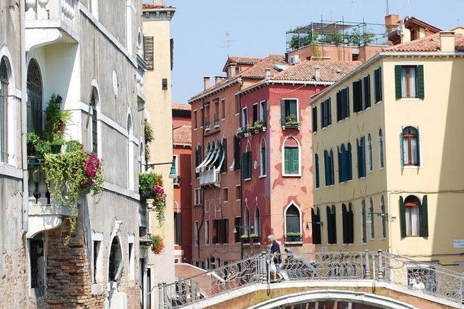 Venice Walking Tour and Gondola Ride - Gondola Ride Logistics: Where It Starts and What the Timing Means