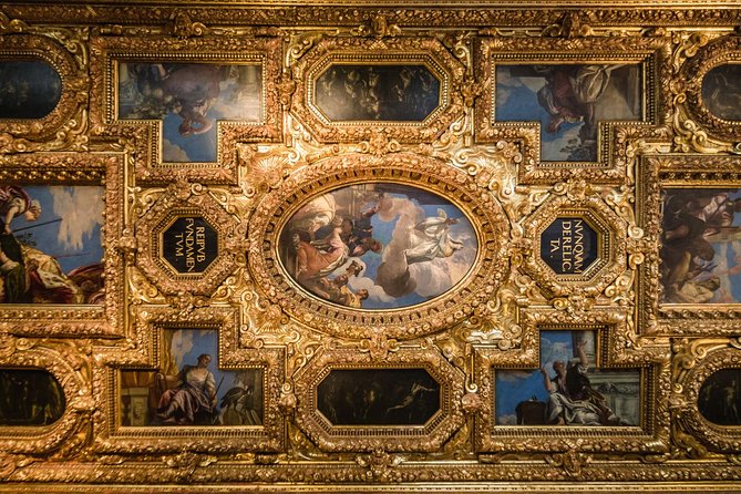 Venice: Winter Pass Top Attractions & City Walking Tour - Stop 3: Procuratie Vecchie and St. Mark’s Square’s north-side arcades
