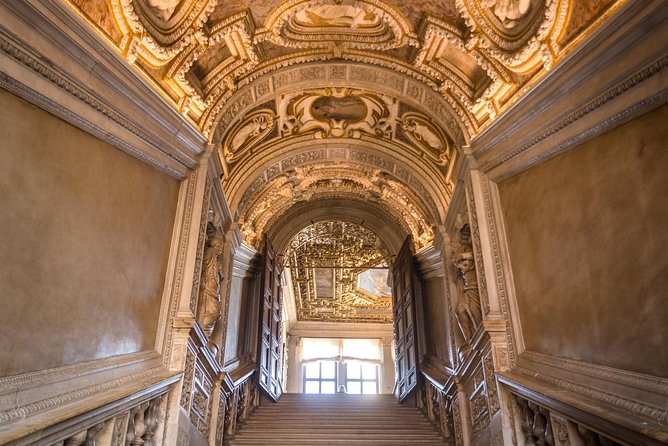Venice: Winter Pass Top Attractions & City Walking Tour - Doge’s Palace priority entry: the highlight that needs a plan