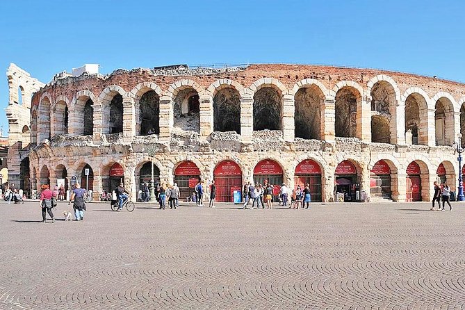 Verona City Sightseeing Walking Tour of Must-See Sites with Local Guide - Romeo-and-Juliet storytelling at the Juliet balcony stop