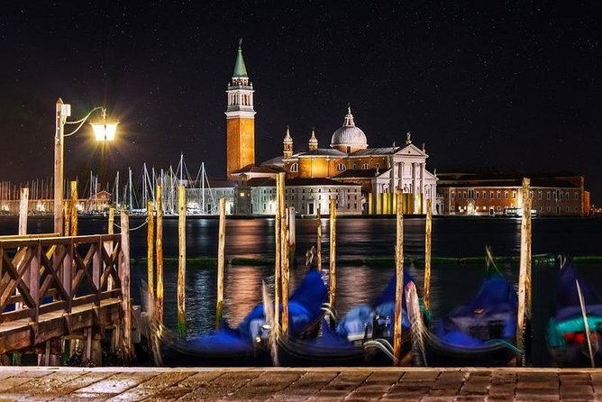 Your Evening in Venice: Aperitif & Lifestyle - Getting your bearings: meeting at Fondamente Nove and walking like a Venetian