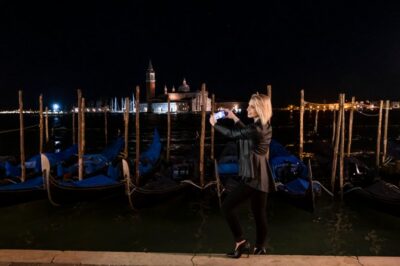 Your Evening in Venice: Aperitif & Lifestyle - Aperitivo at Fondamenta Misericordia: spritz or prosecco plus 2 cikketti