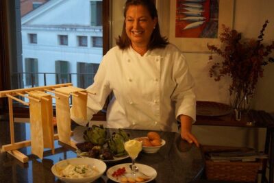 Yummy Cooking Class in Venice with Professional Chef - Finding Chef Carolyn: Rio Terà Canal meeting point